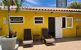 Quartos na Casa Amarela
